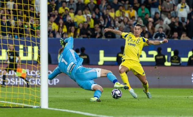 Ronaldo bất lực, Al-Nassr thua đau Al Ettifaq trên sân nhà