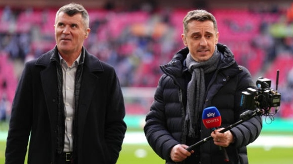 Roy Keane cùng quan điểm với Neville về Liverpool