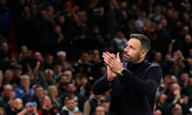 Ruud Van Nistelrooy "Fucks" Người chơi theo cách kỳ lạ