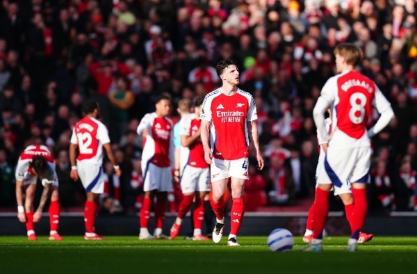 Sai lầm chí mạng khiến Arsenal không thể vô địch Premier League
