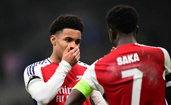 Saka chấn thương mở ra cơ hội cho thần đồng "không thể tin được" của Arsenal