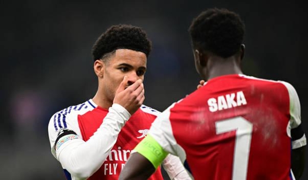 Saka chấn thương mở ra cơ hội cho thần đồng "không thể tin được" của Arsenal