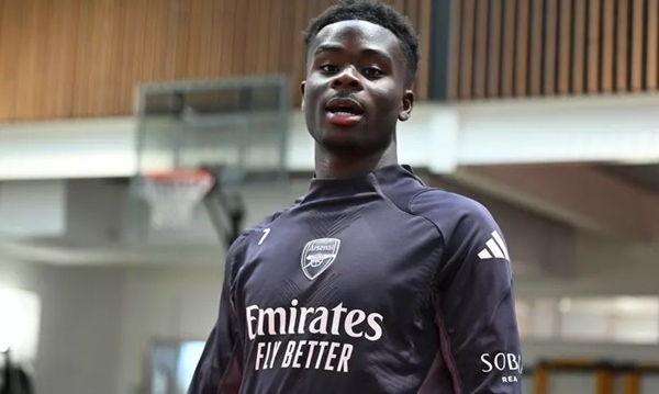Saka là ngôi sao đắt nhất của Arsenal; Thần đồng tăng giá phi mã