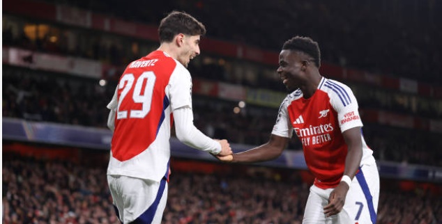 Saka lập cú đúp, Arsenal đè bẹp Monaco