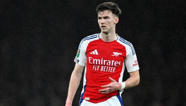 Sao Arsenal chuẩn bị tái hợp đội bóng cũ
