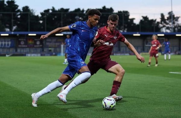 Sao trẻ tính chuyện rời Chelsea ngay tháng 1