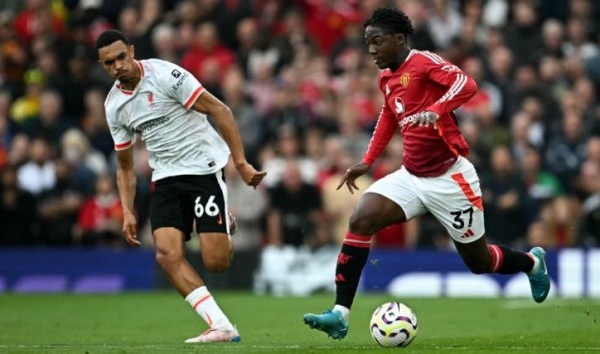 Scholes đã đúng, Mainoo bị kìm hãm ở MU
