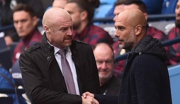 Sean Dyche dùng Fergie time cảnh báo Man City