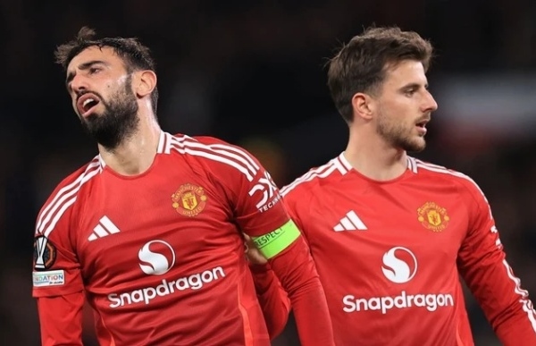 So với Premier League mùa trước: Man Utd chạm đáy, Chelsea lên đỉnh
