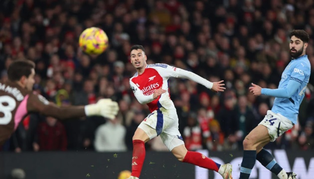 So với Ronaldo, người chơi được bán, Arsenal nên xem xét