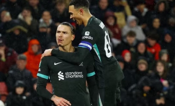 Song tấu Liverpool gieo ác mộng cho Brentford