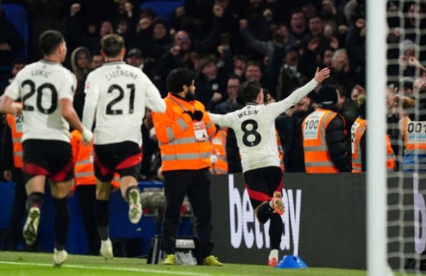 Sự ngây thơ khiến Chelsea bị trừng phạt