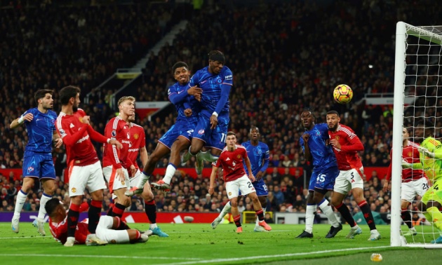 Sự thật phơi bày! Sân mới 2 tỷ bảng không giúp MU bắt kịp Chelsea