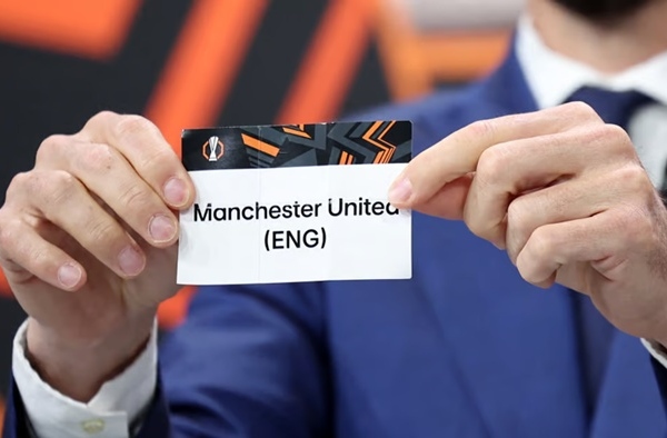 Sục sôi viễn cảnh Mourinho trở lại Old Trafford sau 7 năm để đấu MU