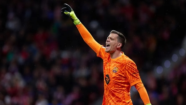 Szczesny: "Đây là trò chơi thứ 19 tôi sẽ không thua"