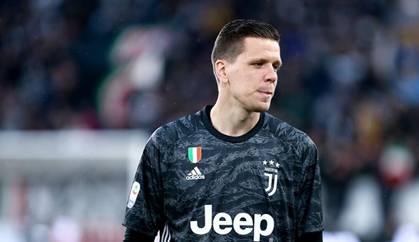 Szczesny Sarcasm Juventus và Barcelona thăng hoa