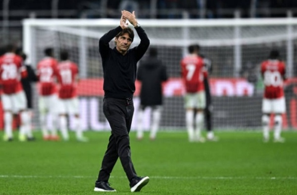Tại sao Juventus không nên được tái hợp với Antonio Conte?