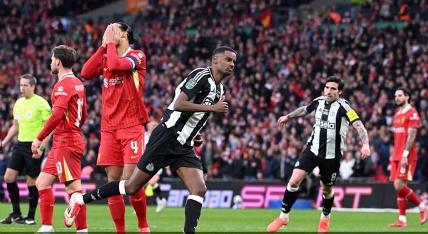 Tại sao Liverpool lại ngã trong một thời gian ngắn như vậy?