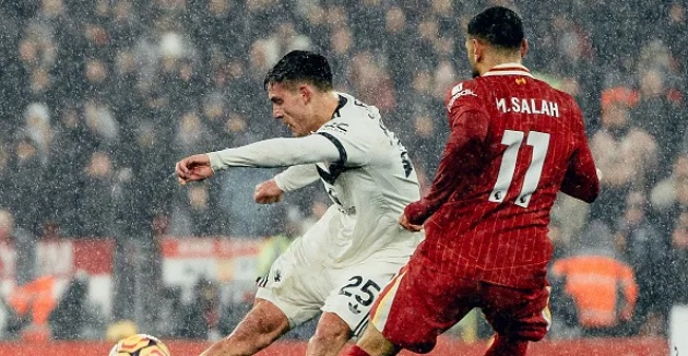 Tân binh MU nhận mưa lời khen sau trận hòa Liverpool