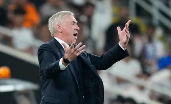 Thảm bại trước Barca, Ancelotti chỉ trích học trò