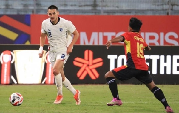 Thắng 10-0, dàn sao Thái Lan vẫn hứng chịu chỉ trích