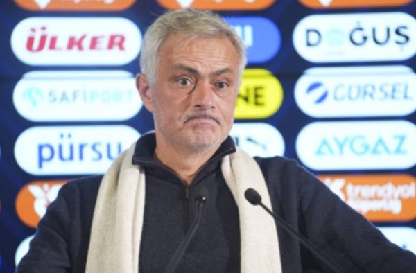 Thắng 3-1, Mourinho báo tin dữ về trụ cột Fenerbahce