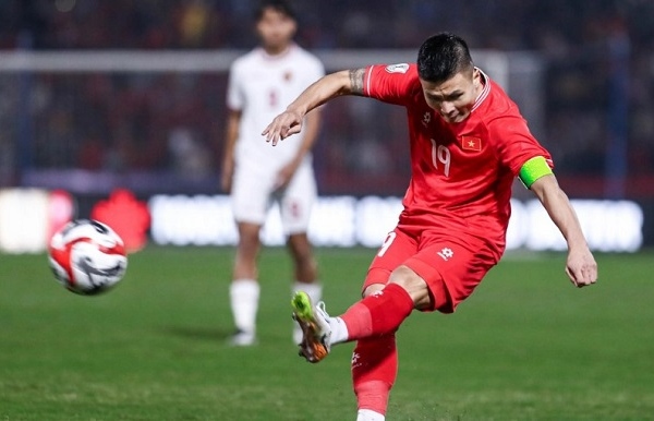 Thắng Indonesia, Việt Nam tiếp tục thăng hạng trên BXH FIFA