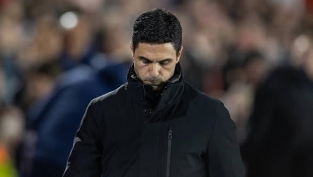 Thành công của Arsenal biến Mikel Arteta thành nạn nhân