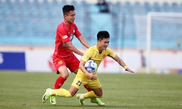 Thanh Hóa 'tự hủy' cơ hội vô địch lượt đi V-League