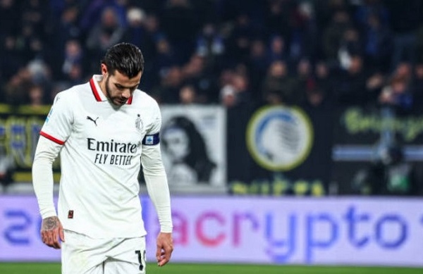 Theo Hernandez và Milan bế tắc trên bàn đàm phán, Man Utd vào cuộc