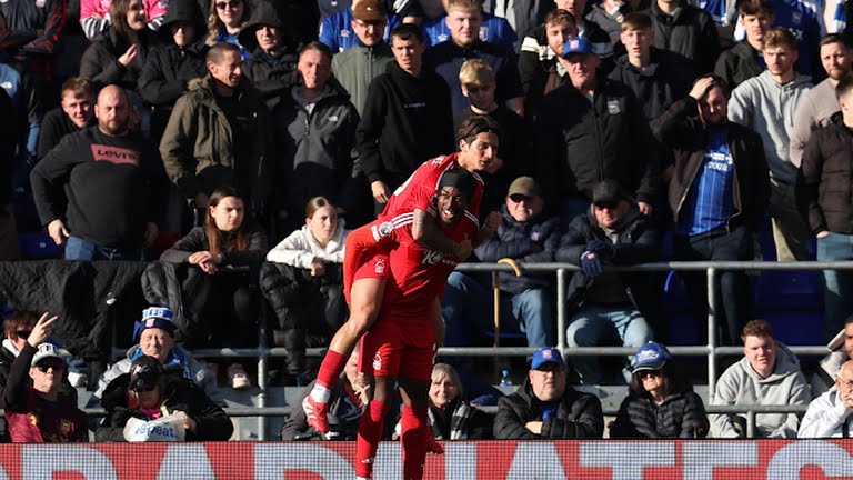Thị trấn Ipswich 2-4 Nottingham Rừng: Tấn công vụ nổ; Bàn tay phù thủy của Nuno Santo