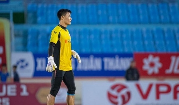 Thủ môn BUI TIEN DUNG CỦA DUNG