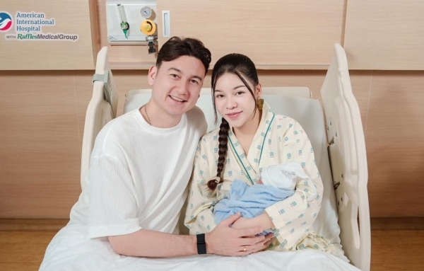 Thủ thành Văn Lâm có con đầu lòng