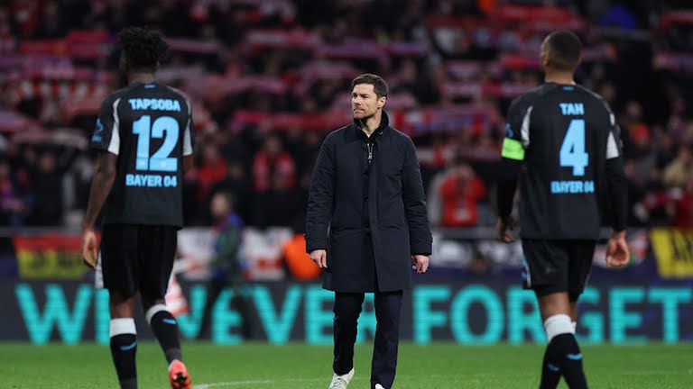 Thua Atletico, Alonso nói thẳng cơ hội vào top 8 của Leverkusen