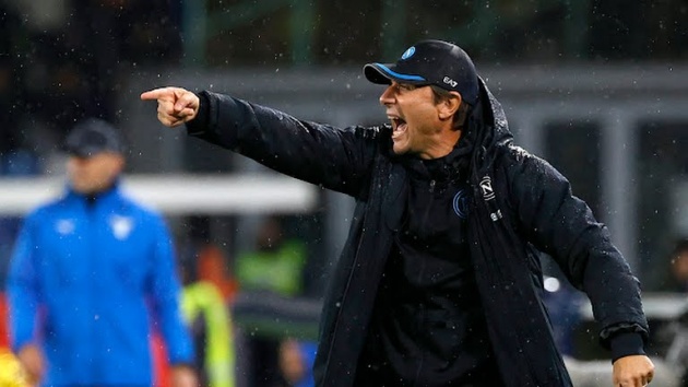 Thua Lazio, Napoli của Conte không thể chiếm ngôi đầu bảng