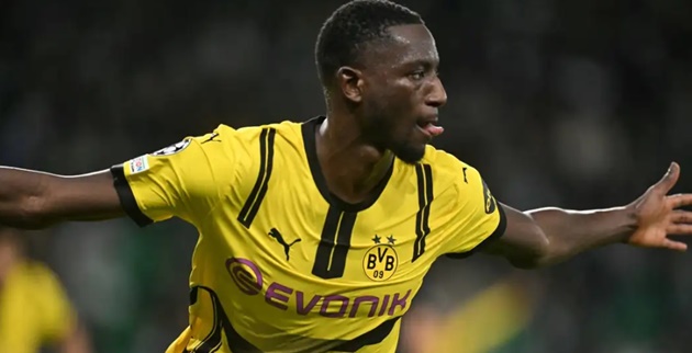Tiền đạo Dortmund lập kỷ lục ấn tượng tại Champions League