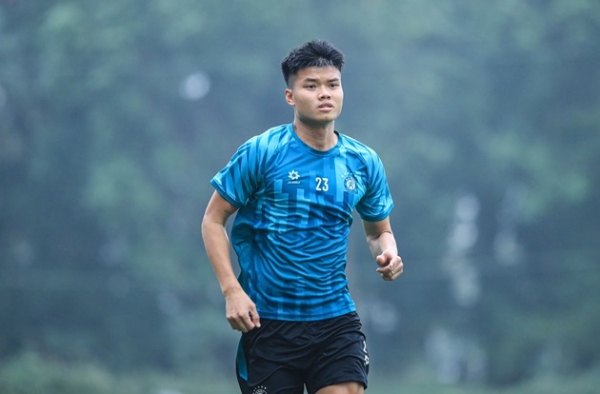 Tiền đạo Hà Nội FC từ chối gia nhập Bình Phước thay Công Phượng