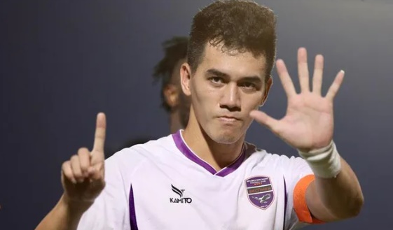 Tiến Linh bùng nổ, tại sao HLV Kim Sang-sik vẫn lo?