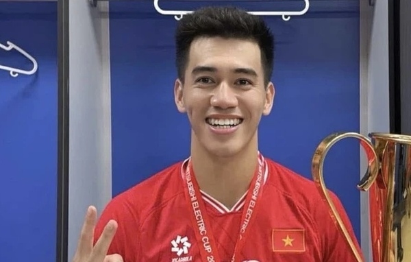 Tiến Linh lập kỷ lục 'vô tiền khoáng hậu'