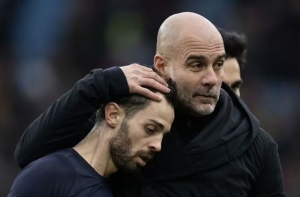 Tiếng nói lịch sử từ Barca khiến Pep Guardiola rời Man City?
