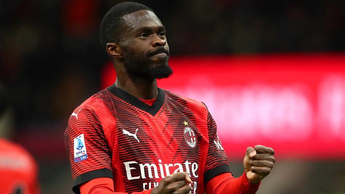 "Tôi nghĩ Arsenal cần một hậu vệ và tôi sẽ chọn Fikayo Tomori"