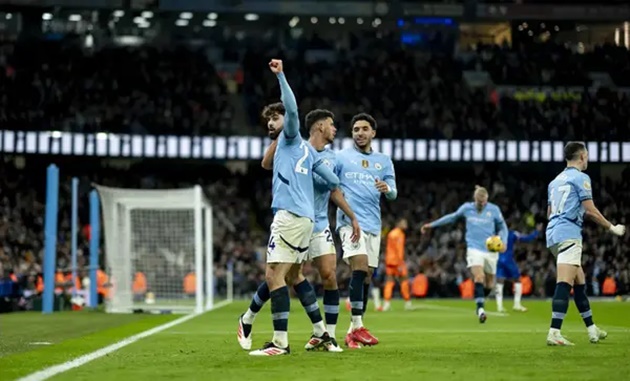 Tổng hợp diễn biến nổi bật ở Ngoại hạng Anh tuần qua: Thành Manchester mở hội; Tottenham sa lầy