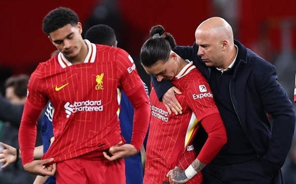Trận thua PSG phơi bày điểm yếu chí mạng của Liverpool