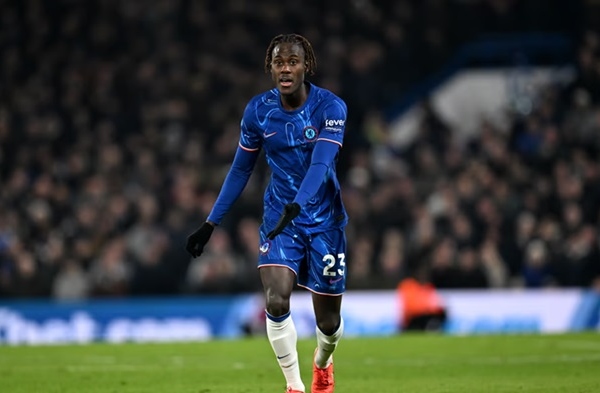 Trevoh Chalobah tỏa sáng trong ngày trở lại Chelsea