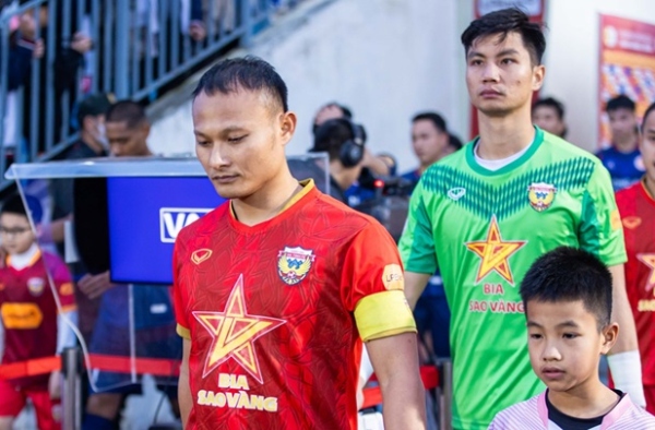 Trong hoang ca ngợi doan ngoc tan