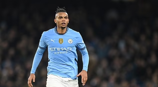 Trụ cột chấn thương nặng, hàng thủ Man City càng thêm tan hoang