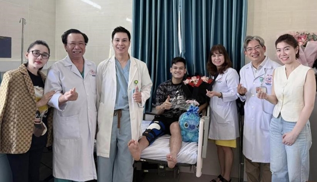 Tuyển thủ Việt Nam báo tin vui sau phẫu thuật chấn thương dây chằng