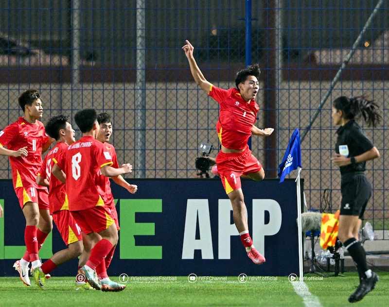 U17 Việt Nam gây sốc Úc