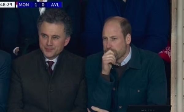 Vị khách đặc biệt cổ vũ Aston Villa trước Monaco