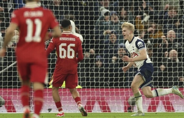 Vấn đề báo động đỏ dấy lên cho Liverpool